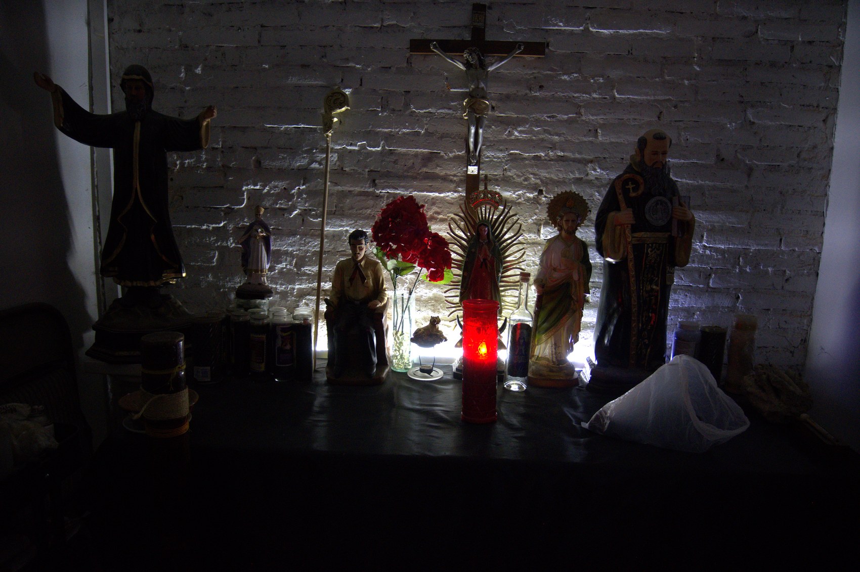 Altar de santos de Maestro Niko